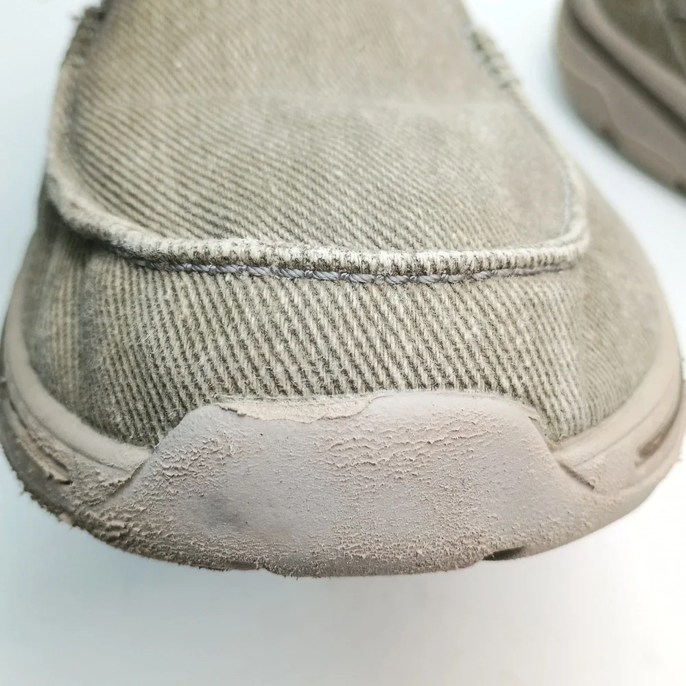 Skechers extra wide